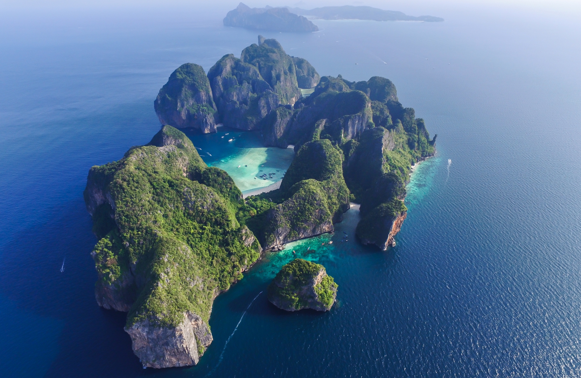 Zatoka Maya Bay w Tajlandii zamknięta dla turystów